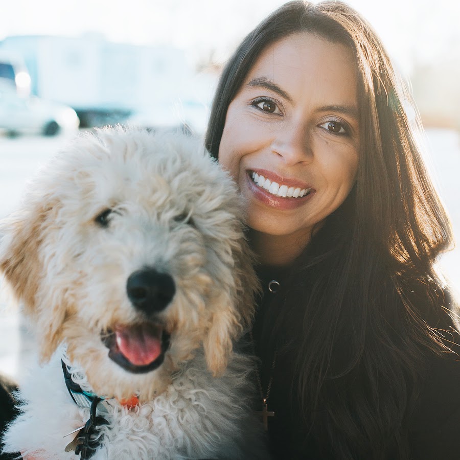 Rachel Fusaro Headshot Save All The Damn Dogs